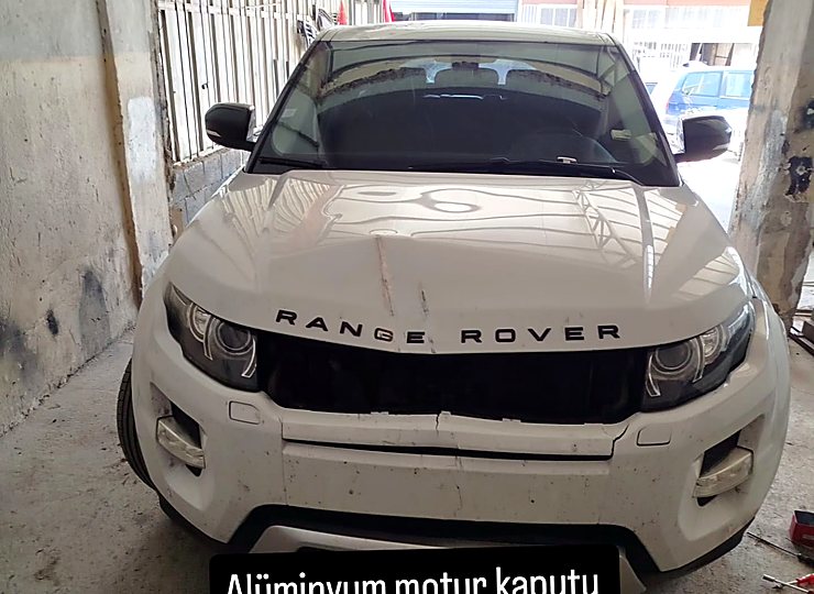 Range Rover Evoque alüminyum motor kaputu onarımı